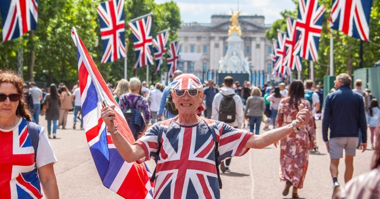 UK will open $930bn in savings to crypto — if regulators approve – DL News UK will open $930bn in savings to crypto — if regulators approve – DL News